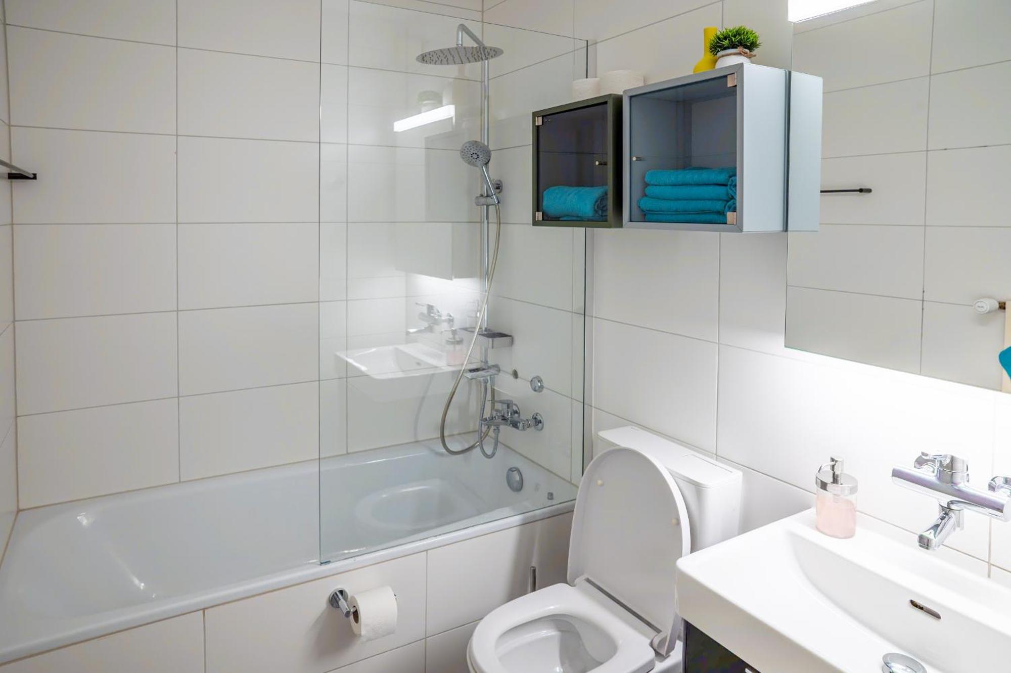 Expo-Basel-Ch Apt, Amazon Prime Video, Wifi, Coffee & Tee, Popcorn, Kitchen Exterior foto